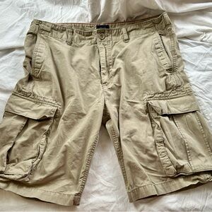 Gap Men’s cargo shorts, khaki color size 36
